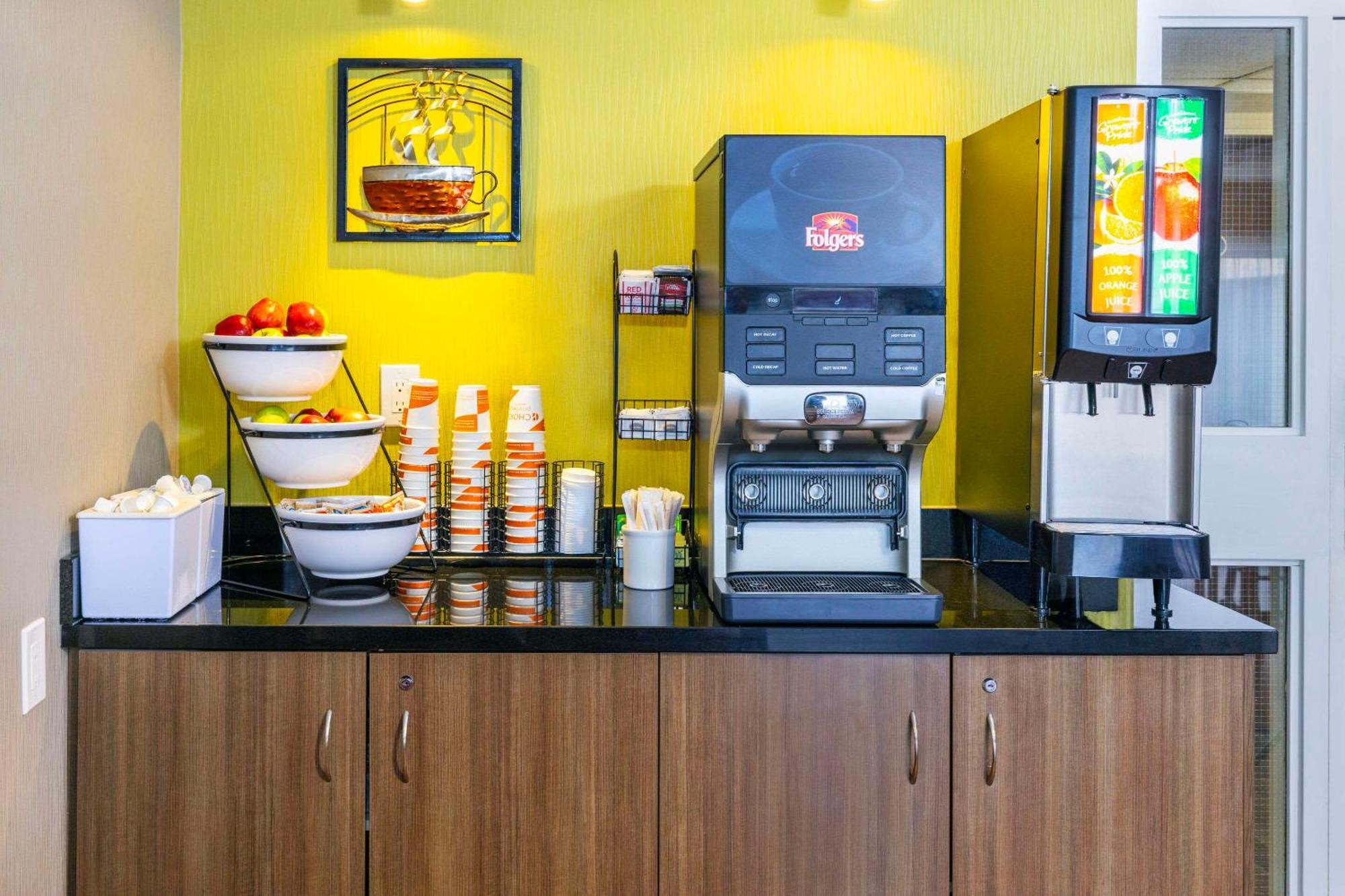 Comfort Inn East Moncton Zewnętrze zdjęcie
